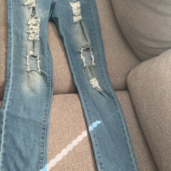 Cut up jeans - Picture 3 of 4